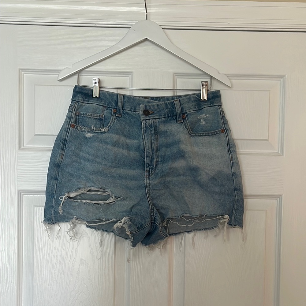 American Eagle Outfitters Curvy Mom Short Jean Shorts